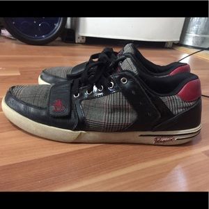 Penguin Plaid Black & red flat top sneakers🐧